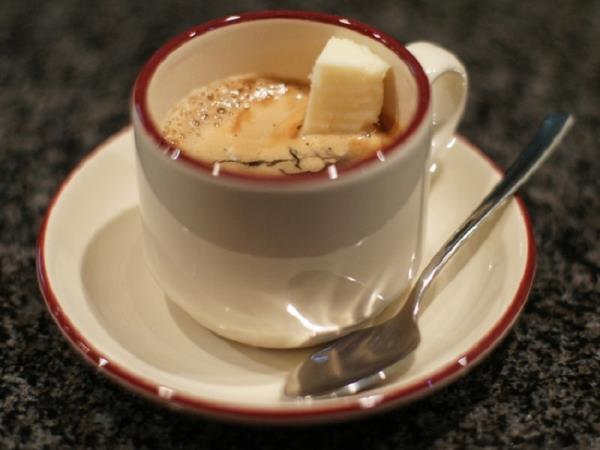 Kava s sirom - za Francoze normalno, za nas pa ne